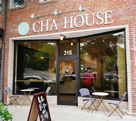 Cha house - Cha House is your one stop shop for refreshing drinks and delicious teas. Whether you're wanting to sit down and enjoy a fresh fruit tea, or wanting to take a slushie on the go, we've got you covered!We have an entire section of the Cha Classics, like the Cha Deluxe Milk Tea with Pearls, Jelly, and Pudding! Choose your sugar level, ice level, and add all your favourite toppings!A few of the ... 